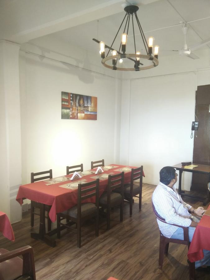 Strand Hotel, Colaba Mumbai Exterior photo